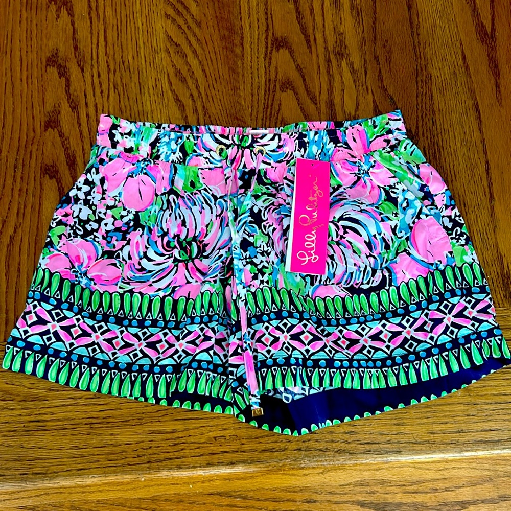 New with tags sz XXS Lilly Pulitzer shorts.